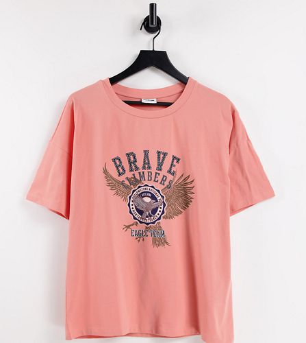 Exclusivité - T-shirt à imprimé graphique style universitaire - Corail - Noisy May - Modalova