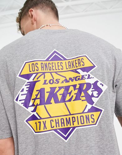LA Lakers - T-shirt à imprimé Champions au dos - New Era - Modalova