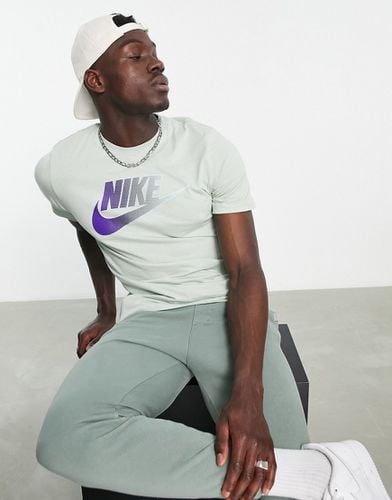 Futura - T-shirt imprimé sur la poitrine - Écume de mer - Nike - Modalova