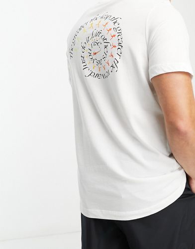 T-shirt avec imprimé au dos - Nike Running - Modalova
