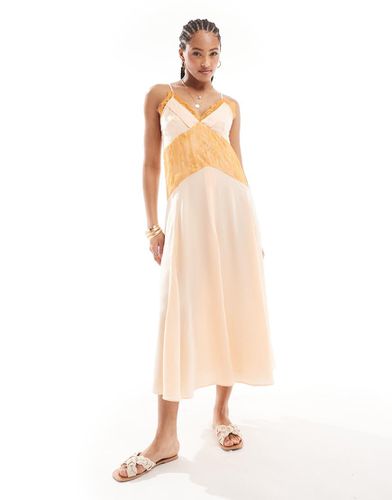 Robe en satin et dentelle - Mangue - Scalpers - Modalova