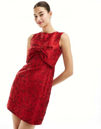 Tate Rose - Robe d'ensemble courte en jacquard avec naud - cerise - Sister Jane - Modalova