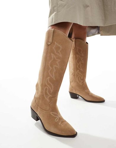 Bottes style cowboy en cuir - Beige - Stradivarius - Modalova