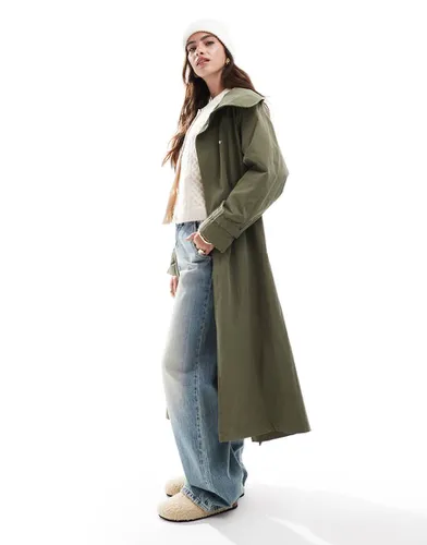 Trench-coat de qualité supérieure - Kaki - Stradivarius - Modalova