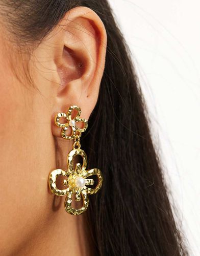 Boucles d'oreilles pendantes baroques avec fleurs - Petit Moments - Modalova