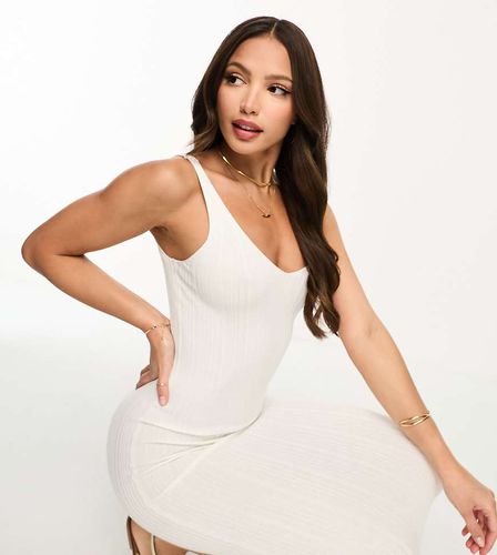 Exclusivité - Robe mi-longue en maille à col en V - Blanc - Pieces Tall - Modalova