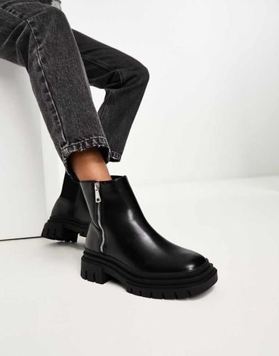 Bottes plates en cuir avec détail zippé - Pimkie - Modalova