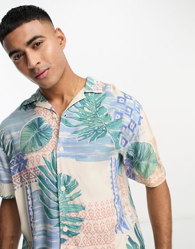 Chemise à imprimé hawaïen - Pull & bear - Modalova