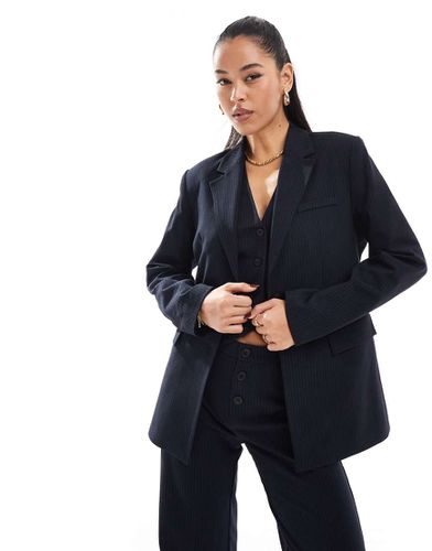 Blazer d'ensemble oversize à fines rayures avec lanière dans le dos - Pull & bear - Modalova