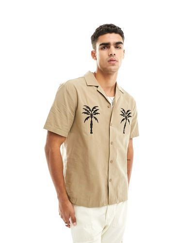 Chemise avec palmier brodé - Marron - River Island - Modalova
