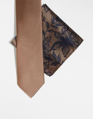 Cravate en sergé et pochette à fleurs - Beige - River Island - Modalova