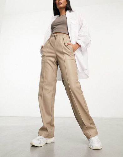 Pantalon large en PU avec taille élastique - Crème - River Island - Modalova