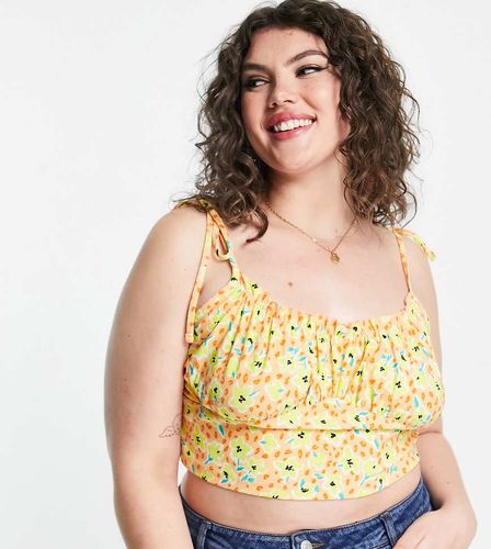 Crop top caraco froncé sur le devant à bretelles nouées et motif floral printanier - Wednesday's Girl Curve - Modalova