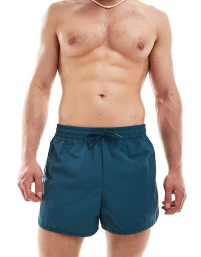 Tan - Short de bain style running - pétrole - Weekday - Modalova