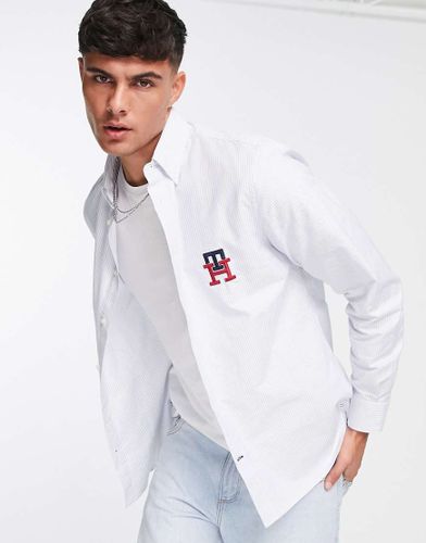 Chemise Oxford classique rayée à monogramme - et blanc - Tommy Hilfiger - Modalova