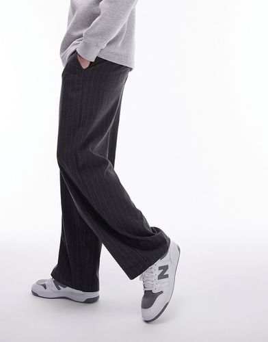 Pantalon ample à fines rayures - Anthracite - Topman - Modalova