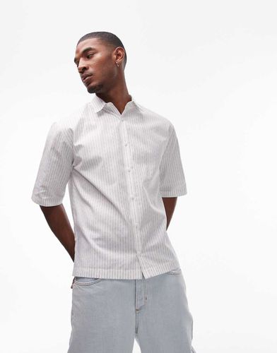 Short sleeve pin stripe relaxed cotton shirt in white - Topman - Modalova