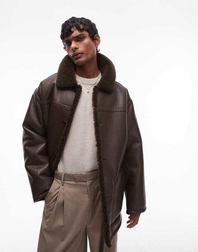 Veste imitation peau de mouton avec col en shearling - Topman - Modalova