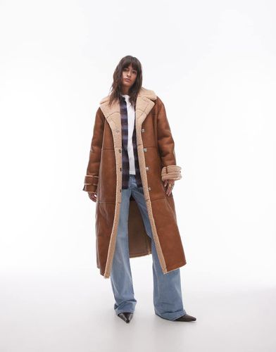 Blouson aviateur long imitation cuir et imitation peau de mouton - Fauve - Topshop - Modalova