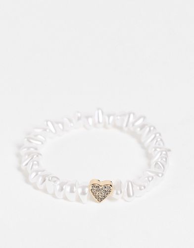 Bracelet de perles fantaisie avec pendentif caur orné de strass - Topshop - Modalova