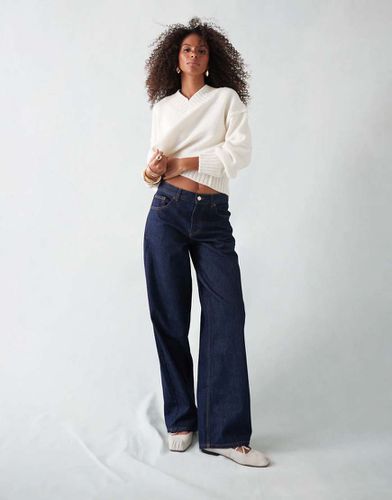 Jean à taille basse cintrée - Indigo brut - Topshop - Modalova