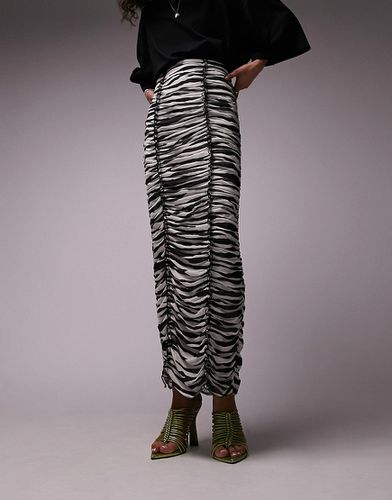 Jupe mi-longue froncée de qualité supérieure avec imprimé à zébrures et coutures contrastantes - Blanc et - Topshop - Modalova