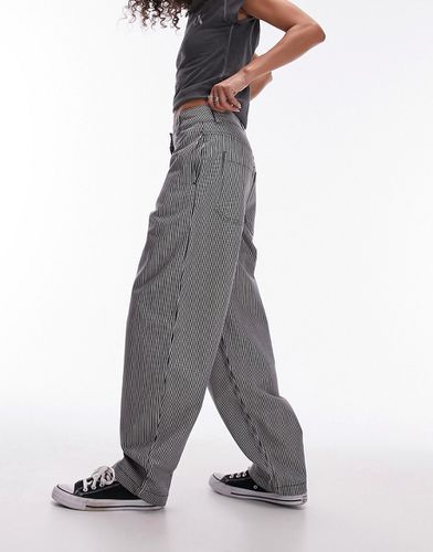 Pantalon ample style sarouel à fines rayures - Noir et blanc - Topshop - Modalova