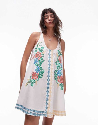 Robe courte à broderies et bretelles - Topshop - Modalova