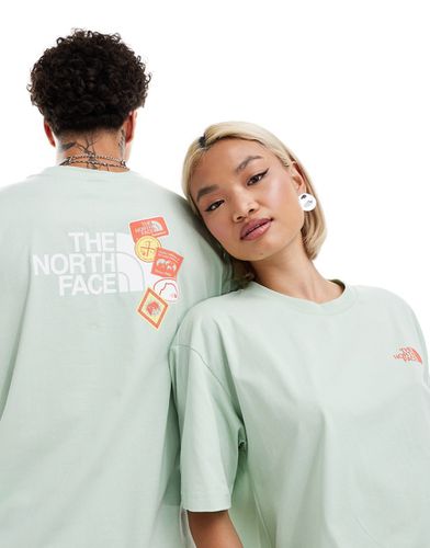 Expedition - T-shirt oversize à autocollants imprimés au dos - clair - Exclusivité ASOS - The North Face - Modalova
