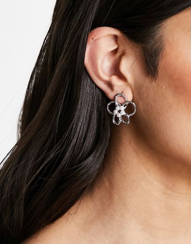 Boucles d'oreilles avec pétales ornées de perles - True Decadence - Modalova