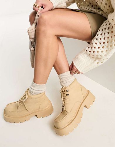 Bottines à lacets avec semelle chunky et bout carré - Beige - Truffle Collection - Modalova