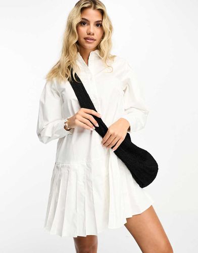 Robe chemise courte avec jupe plissée - Urban Revivo - Modalova