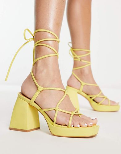 Sandales avec bride nouée et talon noir - citron - Urban Revivo - Modalova