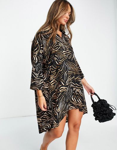 Robe chemise oversize à imprimé animal abstrait - Urban Threads - Modalova