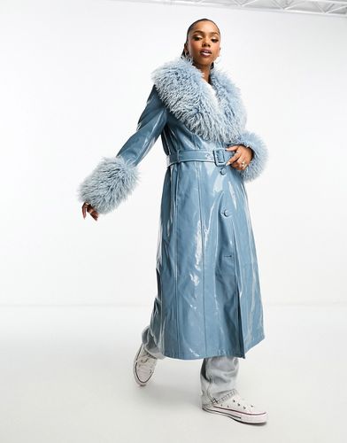 Trench-coat en vinyl avec bordures en imitation peau de mouton - Urbancode - Modalova