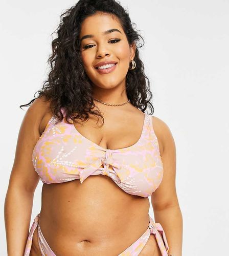 Haut de bikini noué à l'avant à imprimé floral - Rose - Vero Moda Curve - Modalova