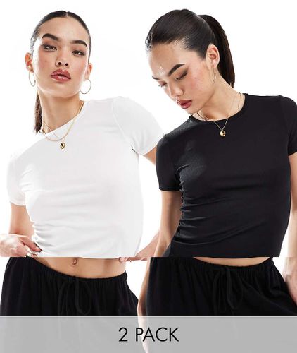 Lot de 2 t-shirts côtelés près du corps - Noir et blanc - Vero Moda - Modalova