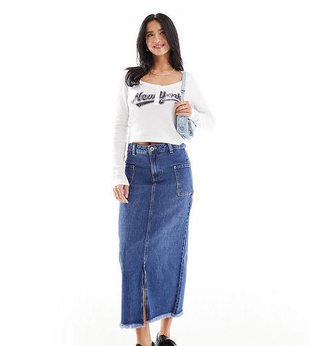 Jupe en jean longue avec fente à l'avant et poches sur les côtés - foncé - Vero Moda Petite - Modalova