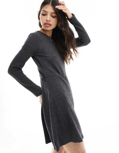 Robe patineuse courte en maille - Vero Moda - Modalova