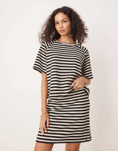 T-shirt d'ensemble en crochet  manches courtes - et blanc - Vila - Modalova