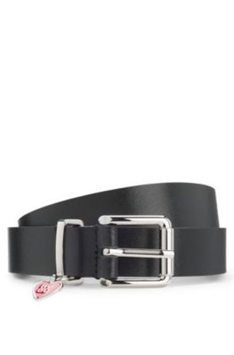Ceinture en cuir italien avec passant orné d’une breloque logo empilée - HUGO - Modalova