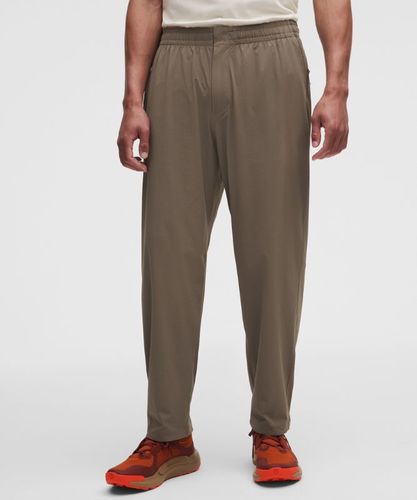 “ Pantalon Zero Tucks dÃ©contractÃ© en Standards â€“ Taille M - lululemon - Modalova