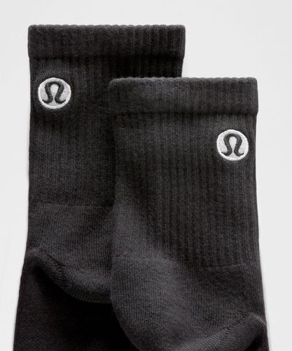 “ Chaussettes hautes unisexes Daily Essential Lot de 3 â€“ Taille S - lululemon - Modalova
