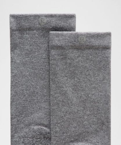 “ Chaussettes montantes Power Stride unisexes Lot de 3 â€“ Blanc/Gris/Noir â€“ Taille S - lululemon - Modalova