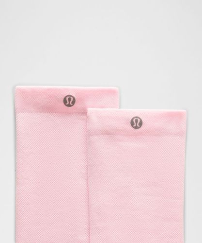 “ Chaussettes unisexes Power Stride Lot de 3 â€“ Rose/Blanc/Blue â€“ Taille M â€“ Taille M - lululemon - Modalova