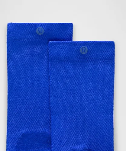 “ Chaussettes unisexes Power Stride avec amorti Logo â€“ Bleu â€“ Taille M - lululemon - Modalova