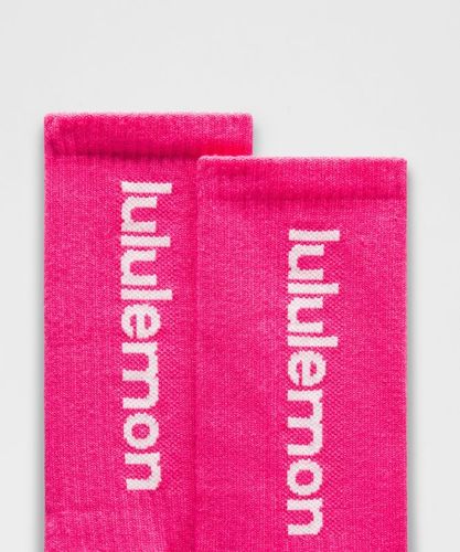 “ Chaussettes unisexes Daily Essential avec logo 3 paires â€“ Violet â€“ Taille L - lululemon - Modalova