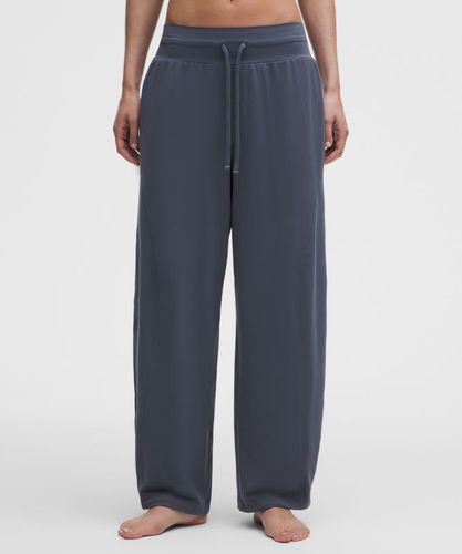 “ Pantalon Groove taille basse dÃ©contractÃ© Ã  ourlets ajustables Standards â€“ Taille 6 - lululemon - Modalova