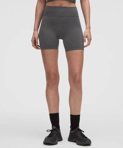 “ Short de training Get Low taille hautes â€“ 13 cm â€“ Noir/Gris â€“ Taille 12 - lululemon - Modalova