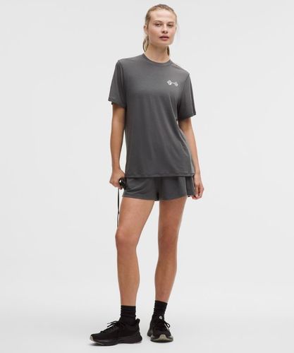 “ T-Shirt d'entraÃ®nement en jersey Graphics â€“ Gris â€“ Taille 8 - lululemon - Modalova